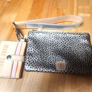 Consuela Wrislet With Card Case